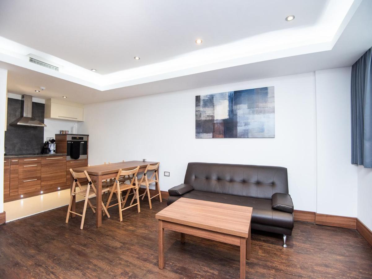 Livin' Serviced Apartments Watford  Exteriér fotografie